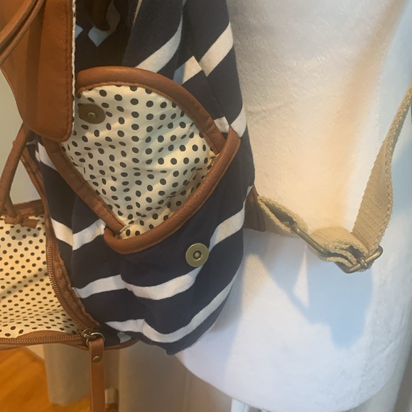 NWOT - Madden Girl Brown and Navy Striped Backpack - Picture 6 of 16